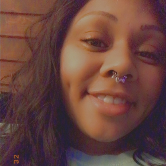 Meet your Posher, Saharra - Picture 1 of 1